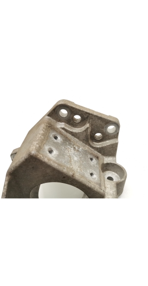 VOLVO V40 (2012–2019) Schalldämpferhalter 31370633 - 2