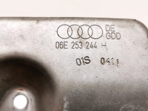 AUDI A7 (2010–2018) Other part under the hood 06E253244 - 3