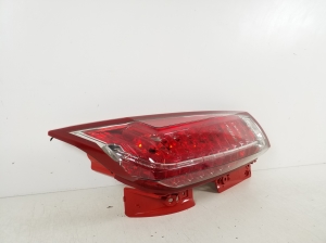  Rear corner lamp 