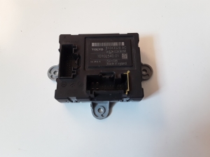  Front door control unit 