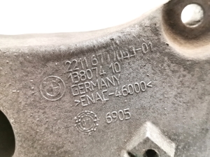 BMW 5 SERIES E61 (2004–2010) Engine bracket 6777033 - 3