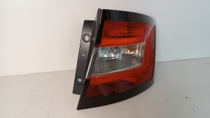 Skoda Fabia MK 3 (2014–2021) Tagumine nurgatuli 6V9945096 - 6