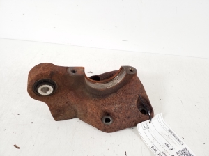 VOLVO XC70 (2007–2016) Front drive shaft bracket 6G9N3K305AB - 2