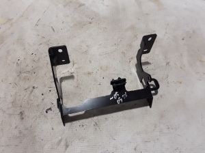  Cooling radiator bracket 