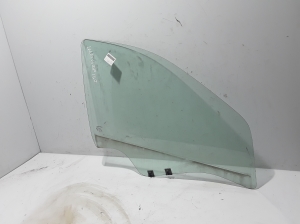 Front door glass - 803008871R