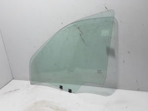 Front door glass - 8200825162