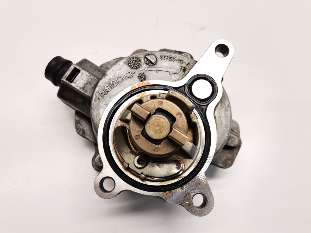 VOLVO V70 3 generation (2007-2020) Pompe à vide BB5E2A451BB 21188201