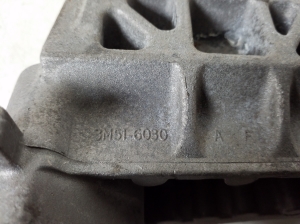  Engine holder 