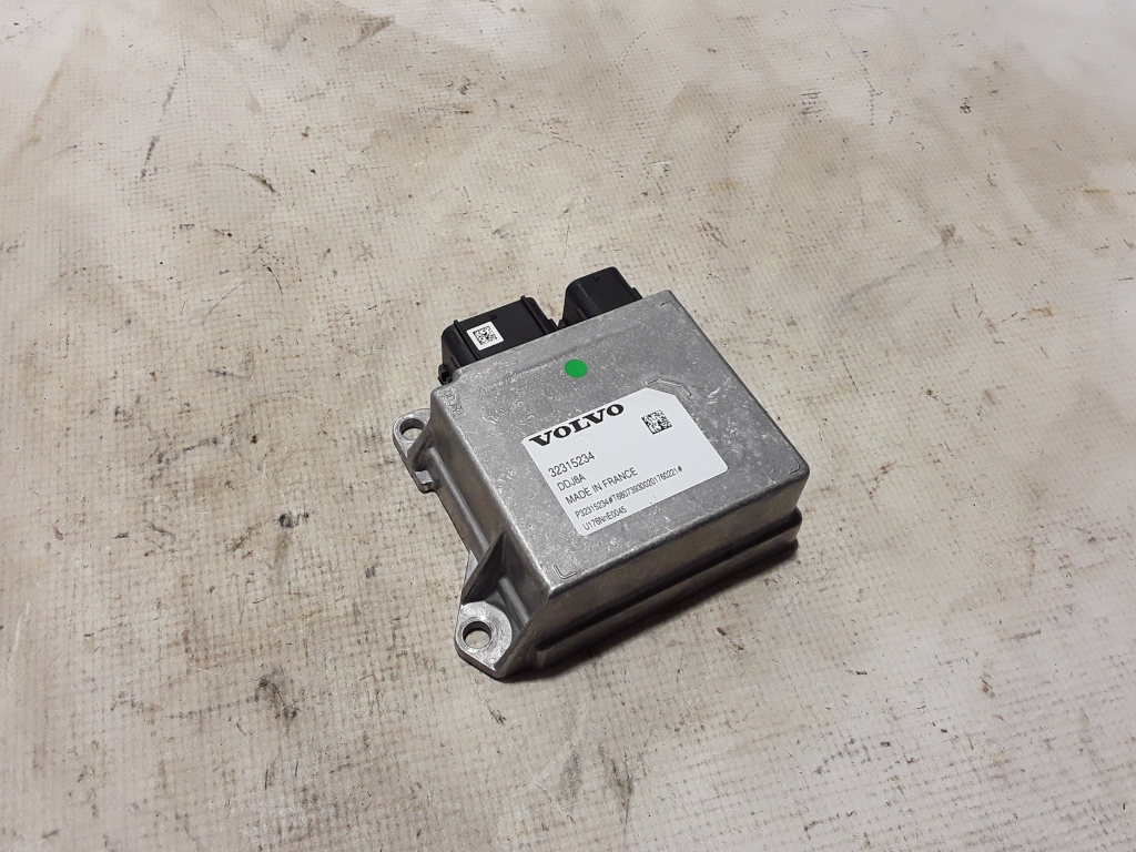 Used VOLVO XC90 Airbag module 32315234