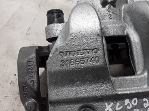  Front brake caliper 