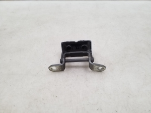 NISSAN Juke F15 (2010–2018) Rear side door upper hinge - 2