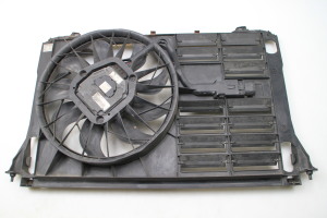 AUDI A8 D3 (2002–2010) Jahutusventilaator ja selle osad 4E0121205H - 2