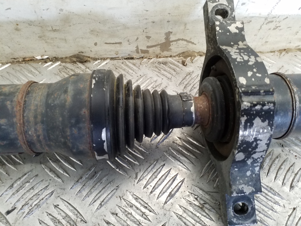 Used Kia Sorento Cardan 49300C5000