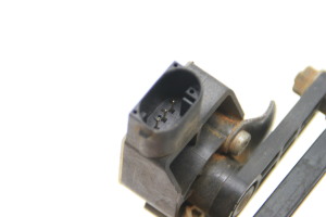 AUDI Q7 (2006–2015) Niveausensor vorne 7L0616214C - 4