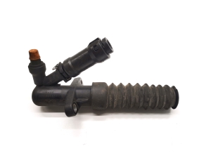 Clutch slave cylinder - 9809468580