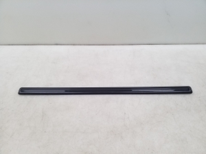 Esiukse liist - A4636983400