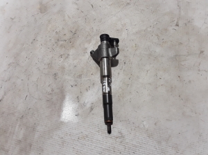  Fuel injector 