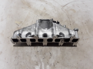  Intake manifold 