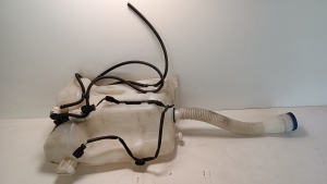Citroen DS4 (2011–2018) Front windshield washer reservoir and its parts 9671317080 - 2