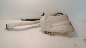   Front windshield washer reservoir and its parts  - 9671317080 