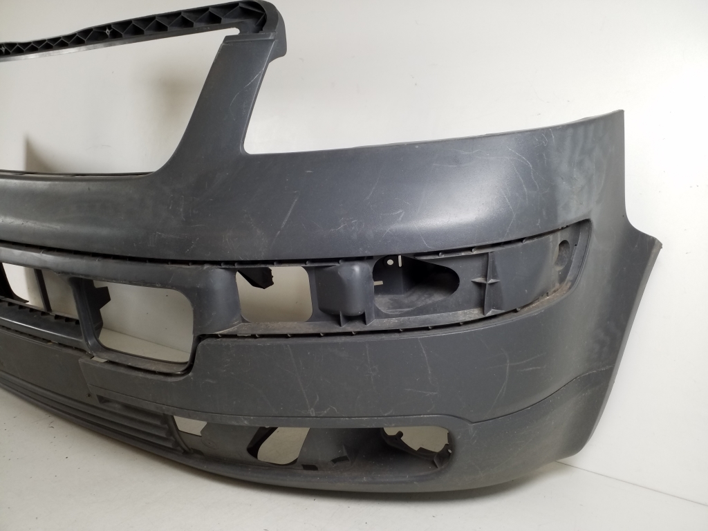 Used Volkswagen Transporter Front bumper 7H0807101