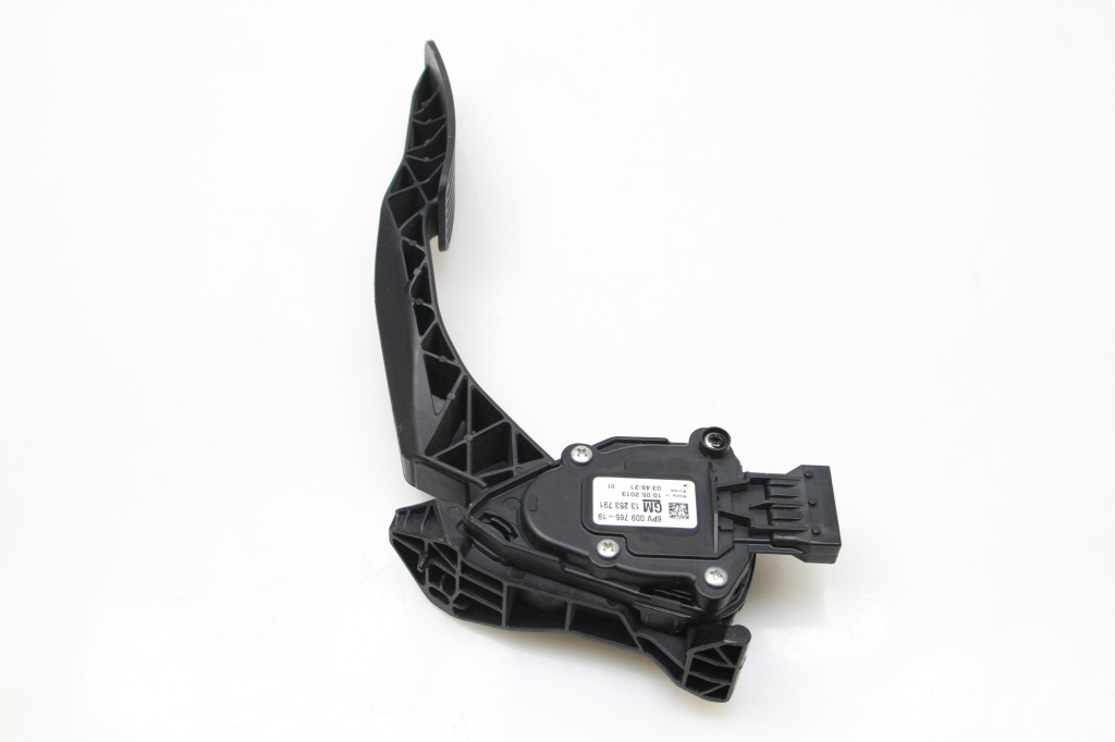 Opel Zafira C (2011–2026) Akseleratora pedālis 13253791 Opel Zafira C (2011–2026) Akseleratora pedālis 13253791