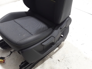 RENAULT Kangoo III (2021–2026) Vordersitz und seine Teile - 3