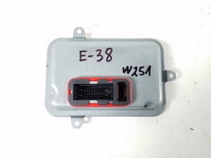 Mercedes Benz R-Class 251 (2006–2017) Xenon headlight control unit A2519004600 - 2