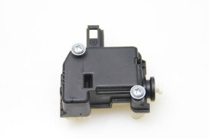 Skoda Octavia II (2004–2013) Kütuse täiteava korgi lukustus 1Z0810773 - 2