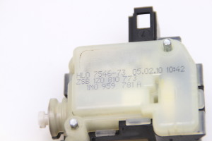 Skoda Octavia II (2004–2013) Kütuse täiteava korgi lukustus 1Z0810773 - 4