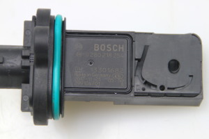 Opel Corsa D (2006–2014) Mass air flow sensor 13301682 - 4