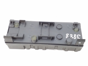  Trunk lid control module 