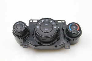 Heater control panel - CN1519980ED