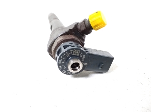  Fuel injector 