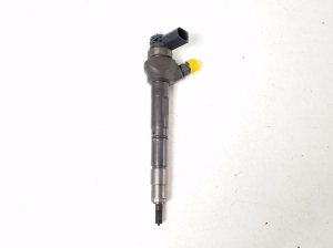  Fuel injector 