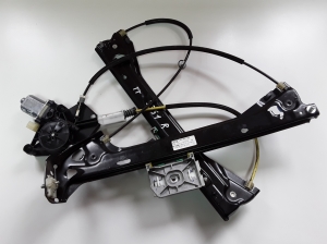 Front door window regulator - 8S0837462
