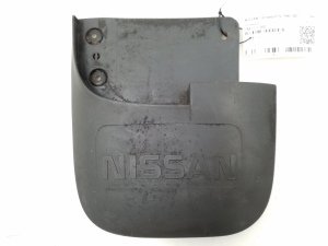 NISSAN Terrano R20 (1996–2007) Schmutzfänger 788117F000