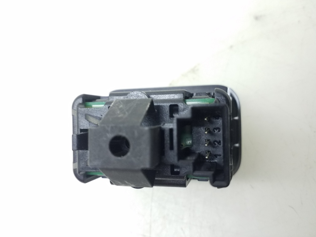 MERCEDES-BENZ E-Class W212/S212/C207/A207 (2009-2016) Front Right Door Window Switch A2049057601 20979742