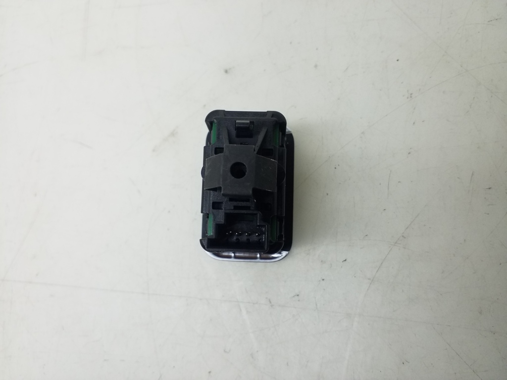 MERCEDES-BENZ E-Class W212/S212/C207/A207 (2009-2016) Front Right Door Window Switch A2049057601 20979742