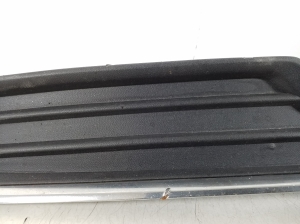 Volkswagen Golf VII (2012–2026) Priekšējā bampera apakšējā reste 5G0853666A - 2