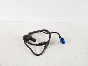 Mercedes Benz C-Class 205 (2014–2021) Bremsbelagsensor vorne A2055403406 - 2