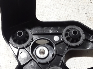 Mercedes Benz GLE-Class 167 (2019–2026) Halterung ABS Steuergerät A16743000100 - 2