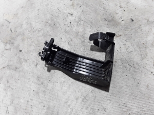 Mercedes Benz GLE-Class 167 (2019–2026) Sonstiger Halter A1675062000 - 2