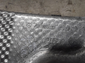Mercedes Benz GLE-Class 167 (2019–2026) Hitzeschutzblech Schalldämpfer A1676801103 - 3