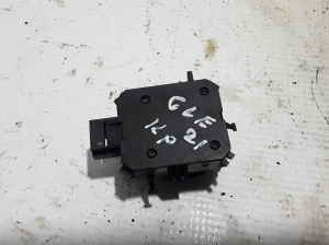 Mercedes Benz GLE-Class 167 (2019–2026) Front seat control switch A1679058001 - 3