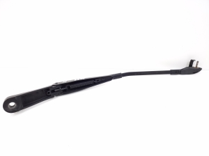  Windshield wiper blade 