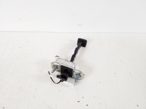 Hyundai i40 (2011–2026) Front door check - 2