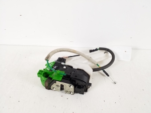 Hyundai i40 (2011–2026) Rear side door lock 814203Z000 - 2