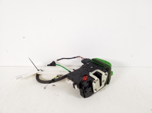 Hyundai i40 (2011–2026) Rear side door lock 814203Z000 - 3