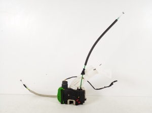 Hyundai i40 (2011–2026) Rear side door lock 814103Z000 - 3